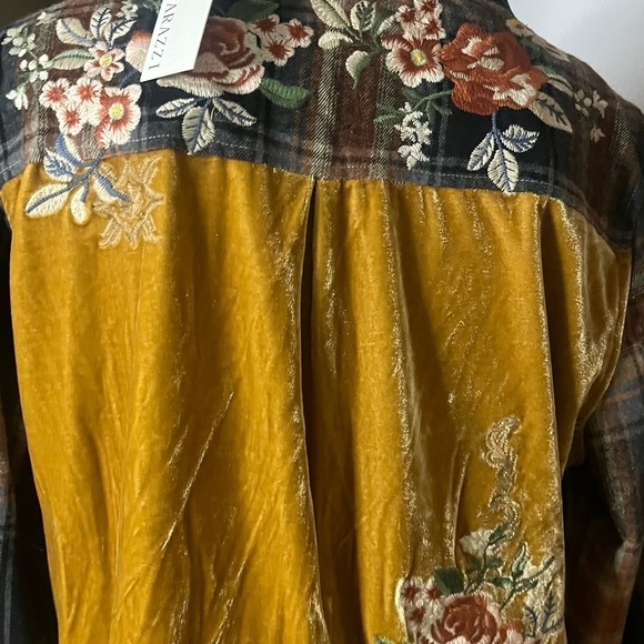 Button up blouse embroidered el et mixed media by paparazzi - Picture 10 of 13